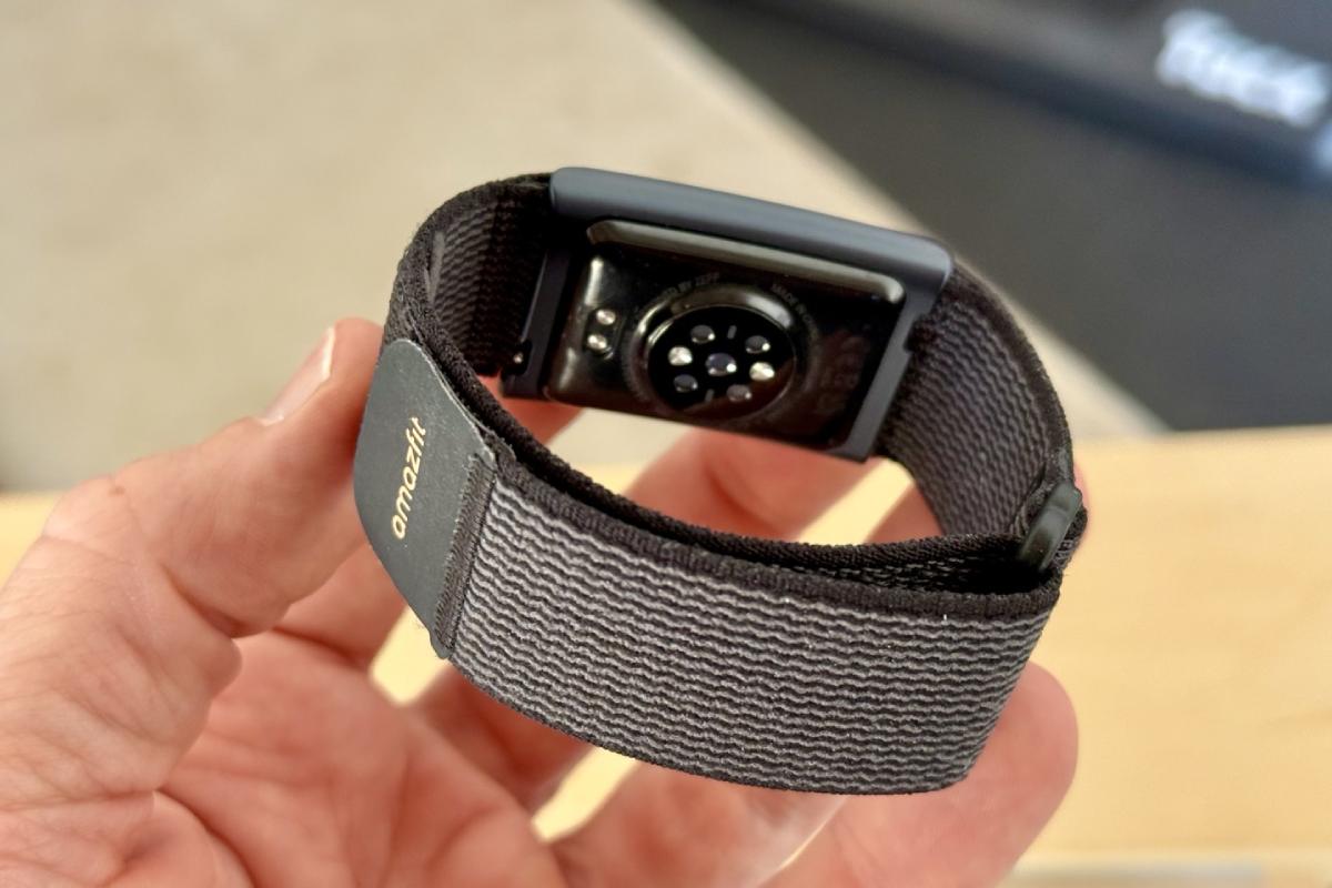 Amazfit Helio Strap India: Complete Guide Price, Features & Review